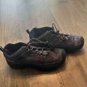 Keen Targhee Hiking Shoe